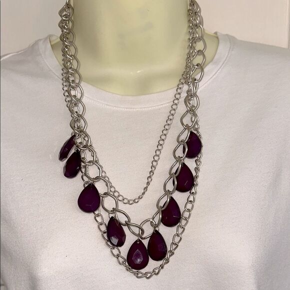 3 Strand Silver Tone and Purple Faceted Plastic Stones Teardrop Necklace - Picture 1 of 3